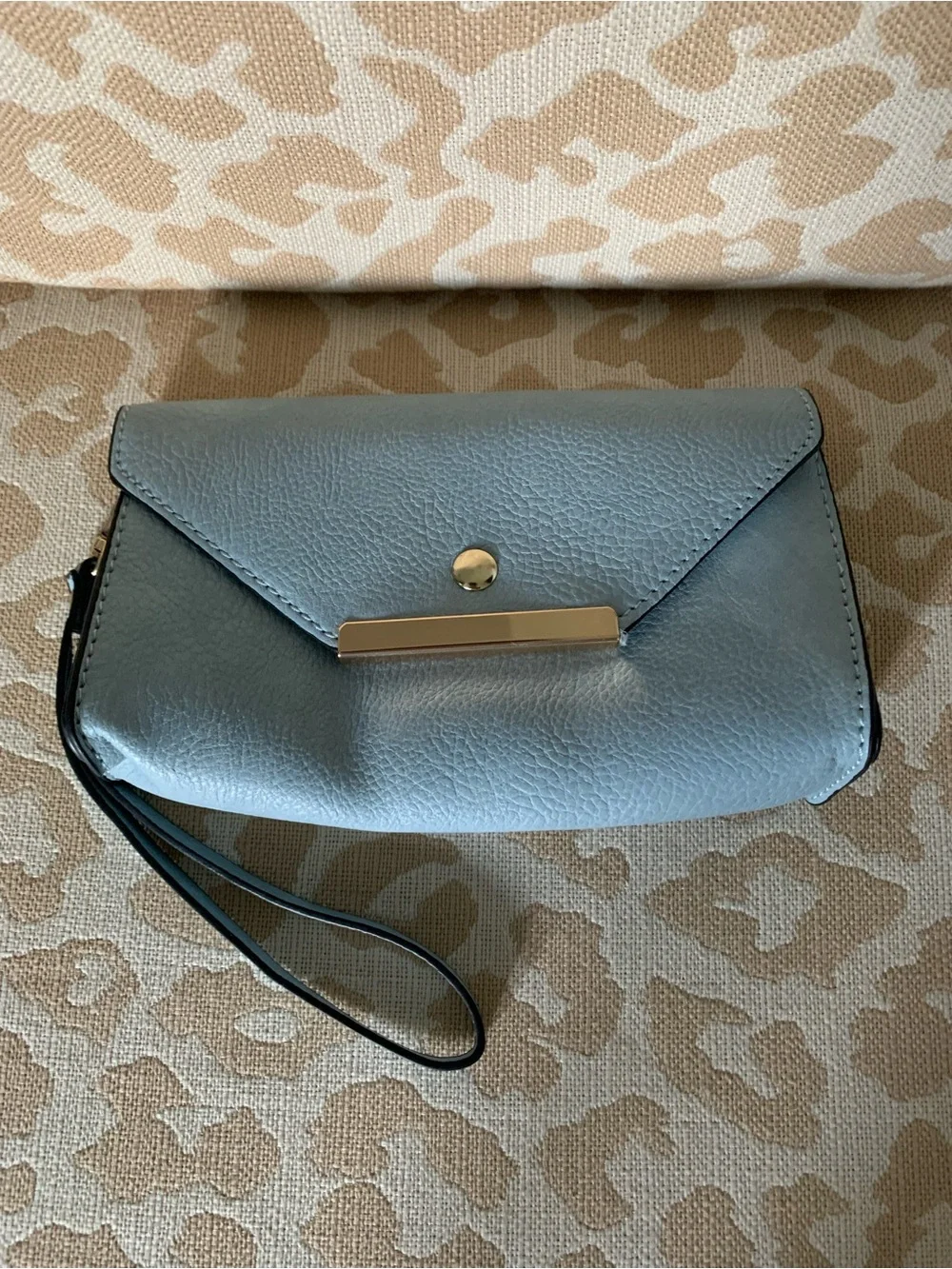 Light Blue Wristlet Clutch - Vegan Leather Like New!!